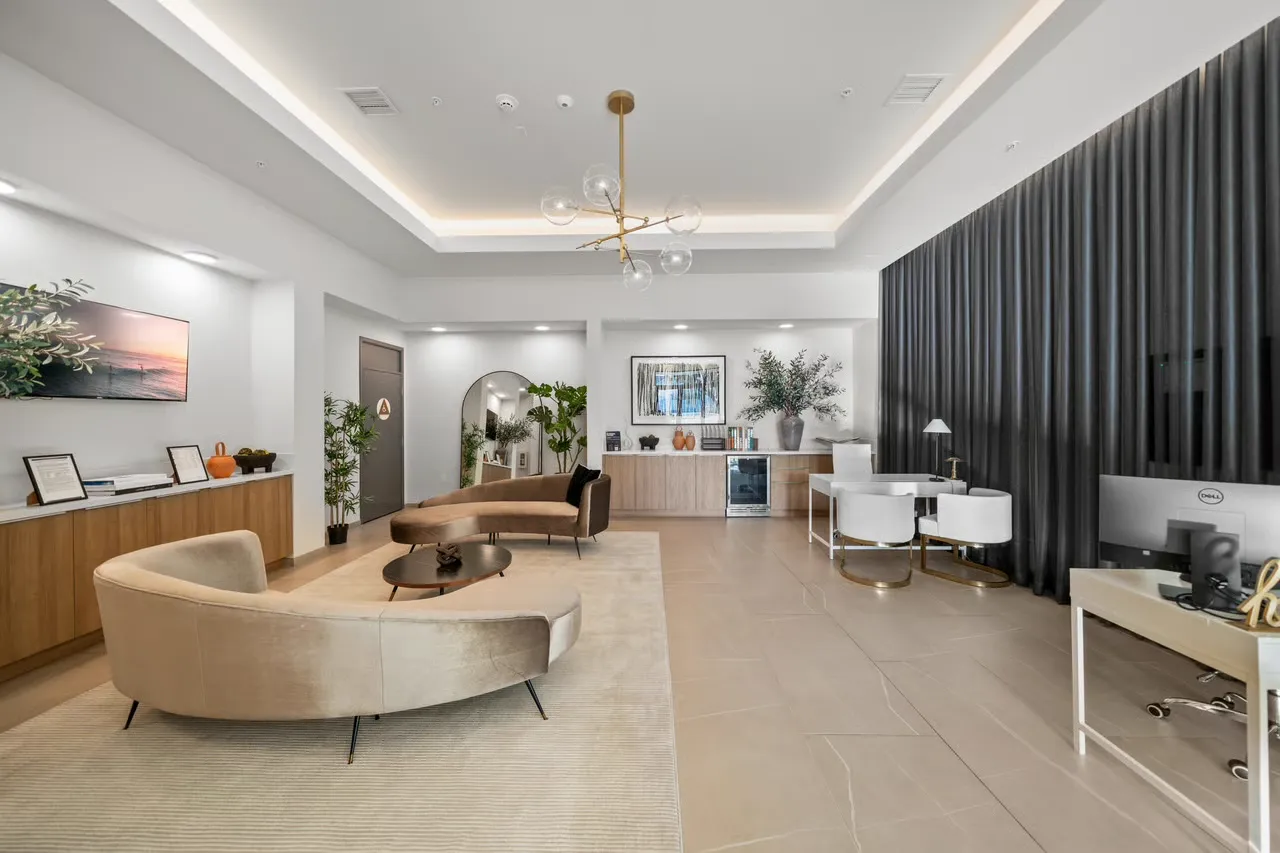 Luxury resident lounge and co-working space